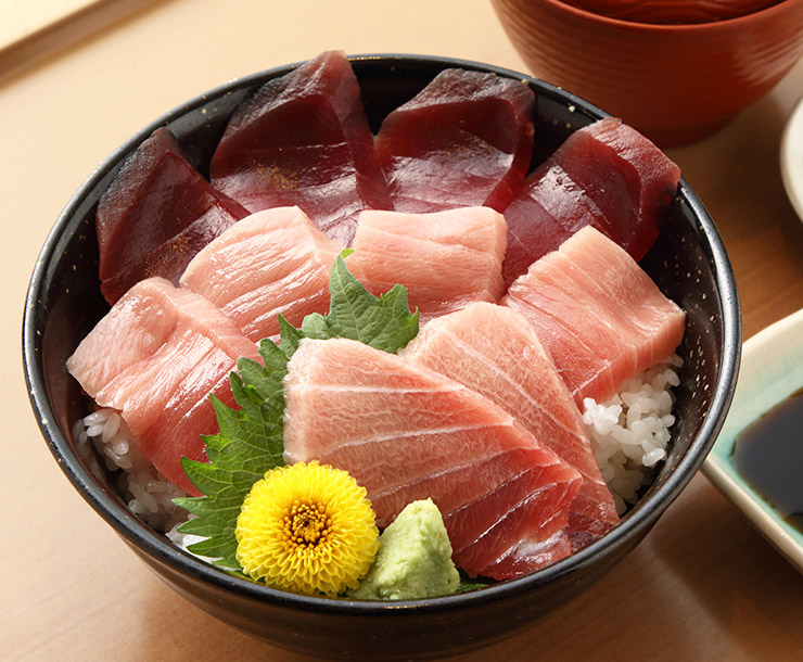 まぐろ丼